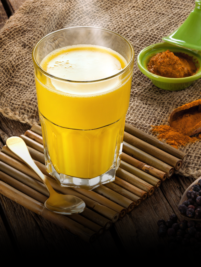 Benefits of Turmeric Milk  (Haldi Wala Doodh)